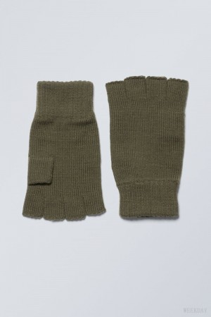 Weekday Wood Gloves Dark Khaki | RSQW7674