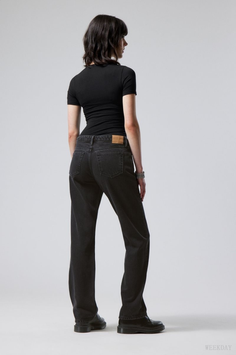 Weekday Arrow Low Straight Jeans Black | RAJS8056