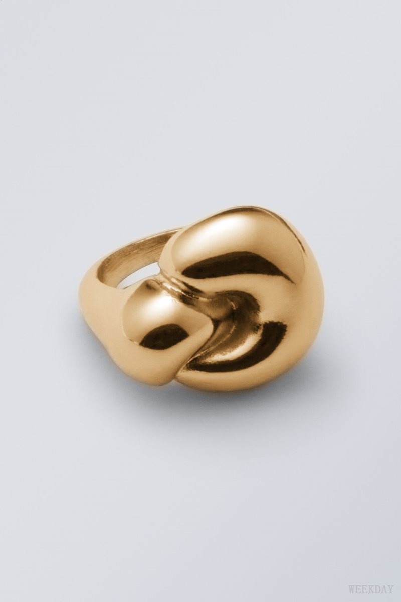 Weekday Bold Ring Golden | LDNC1669