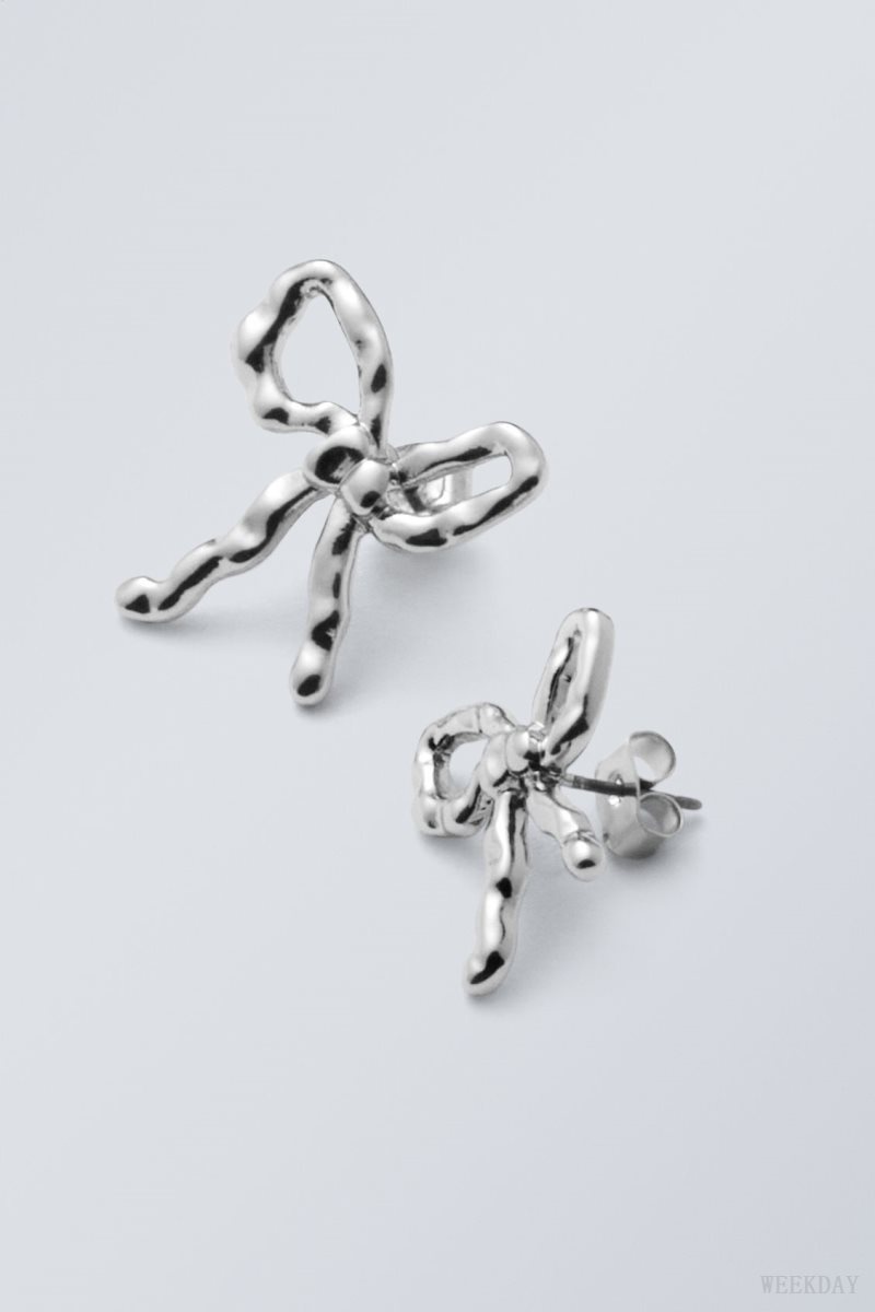 Weekday Bow Earrings Silver | BOKH6168