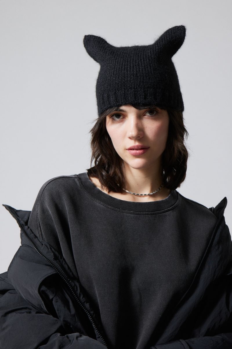 Weekday Cat Beanie Black | KFKP9916