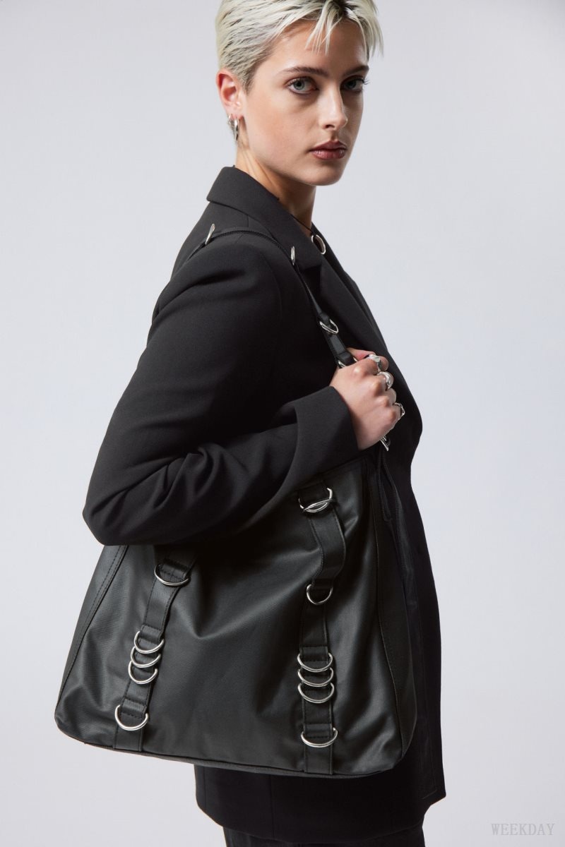 Weekday D-Ring Bag Black | TFFC2585