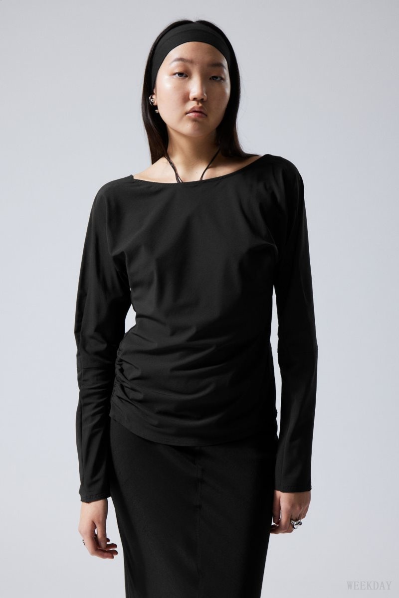 Weekday Derya Asymmetric Longsleeve Top Black | ERPY6944