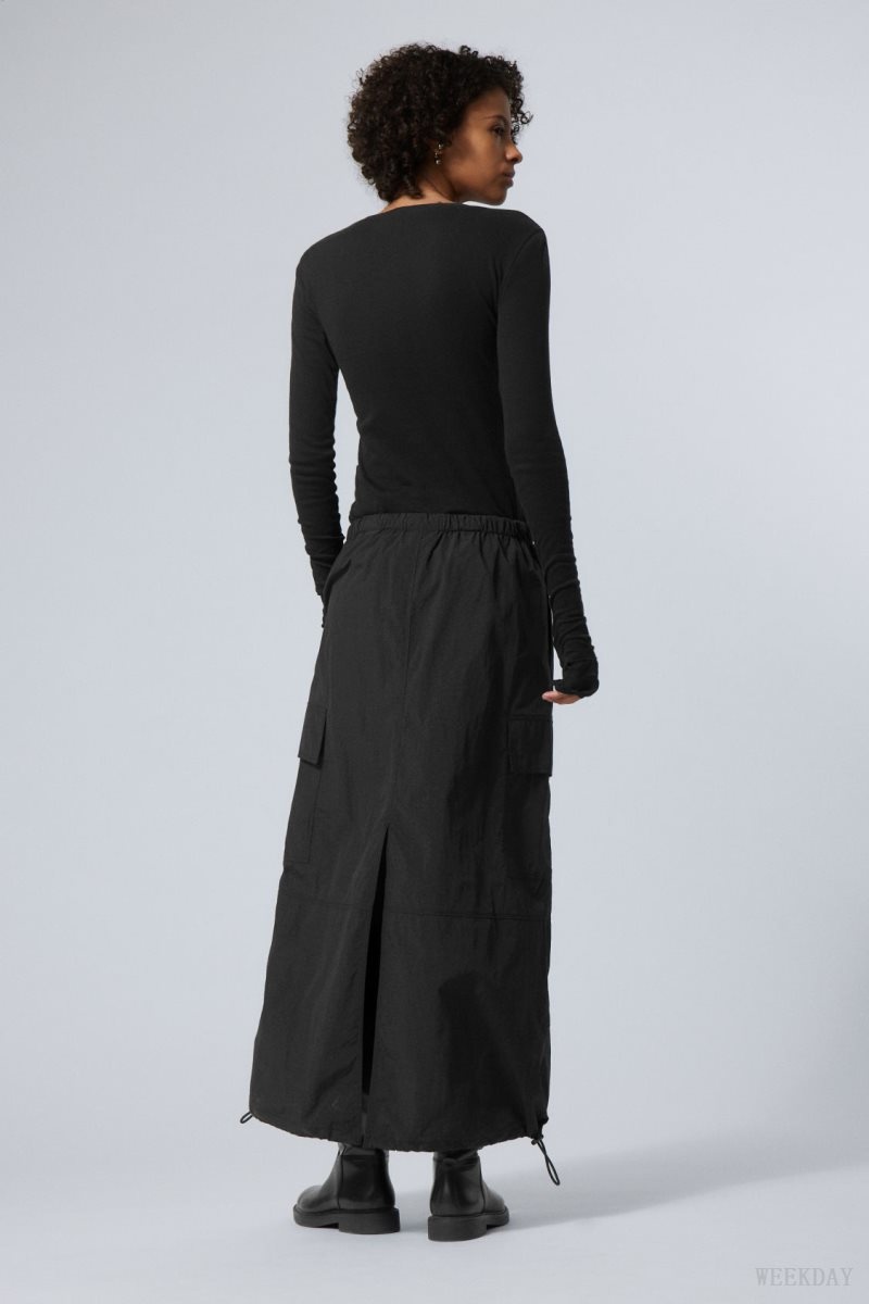 Weekday Edge Cargo Skirt Black | GBVY1992