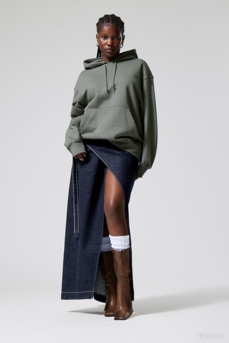 Weekday Essence Relaxed Hoodie Olive Green | SXSO7741