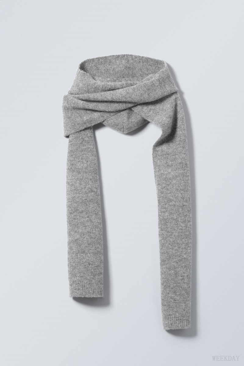 Weekday Hood Scarf Grey | LHKI7531