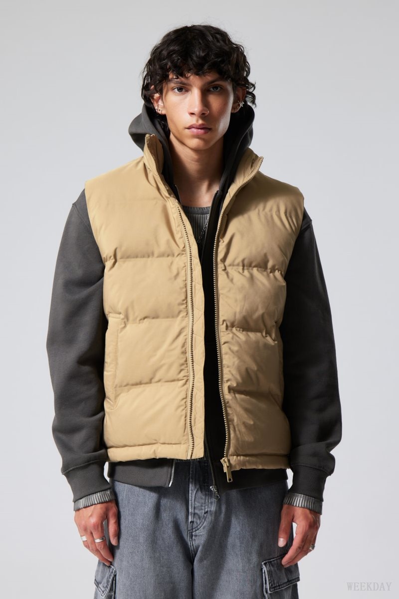 Weekday Kip Puffer Vest Beige | OOQD2976