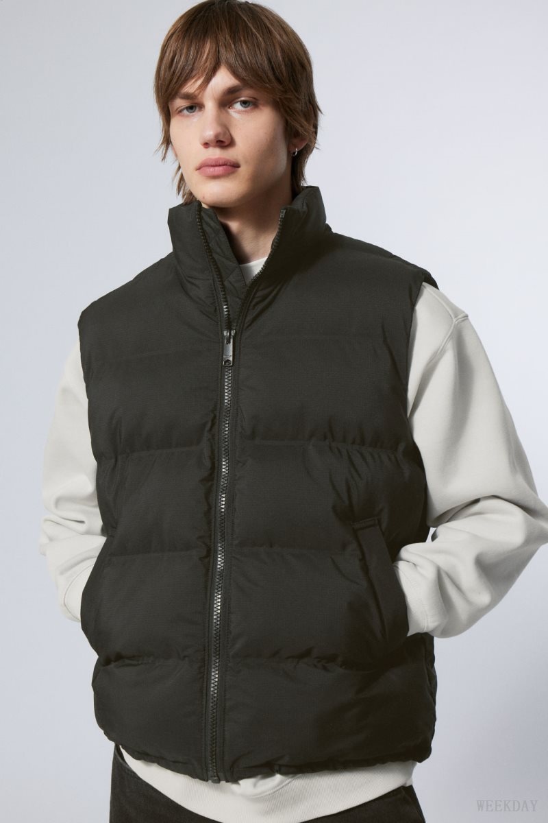 Weekday Kip Puffer Vest Black | EQNY4695