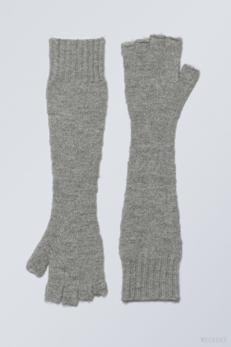 Weekday Long Knitted Gloves Grey | URSX8818