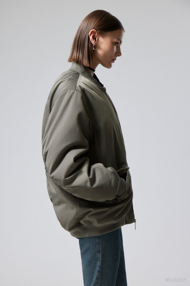 Weekday Lui Oversized Bomber Jacket Khaki Green | SOAH8067