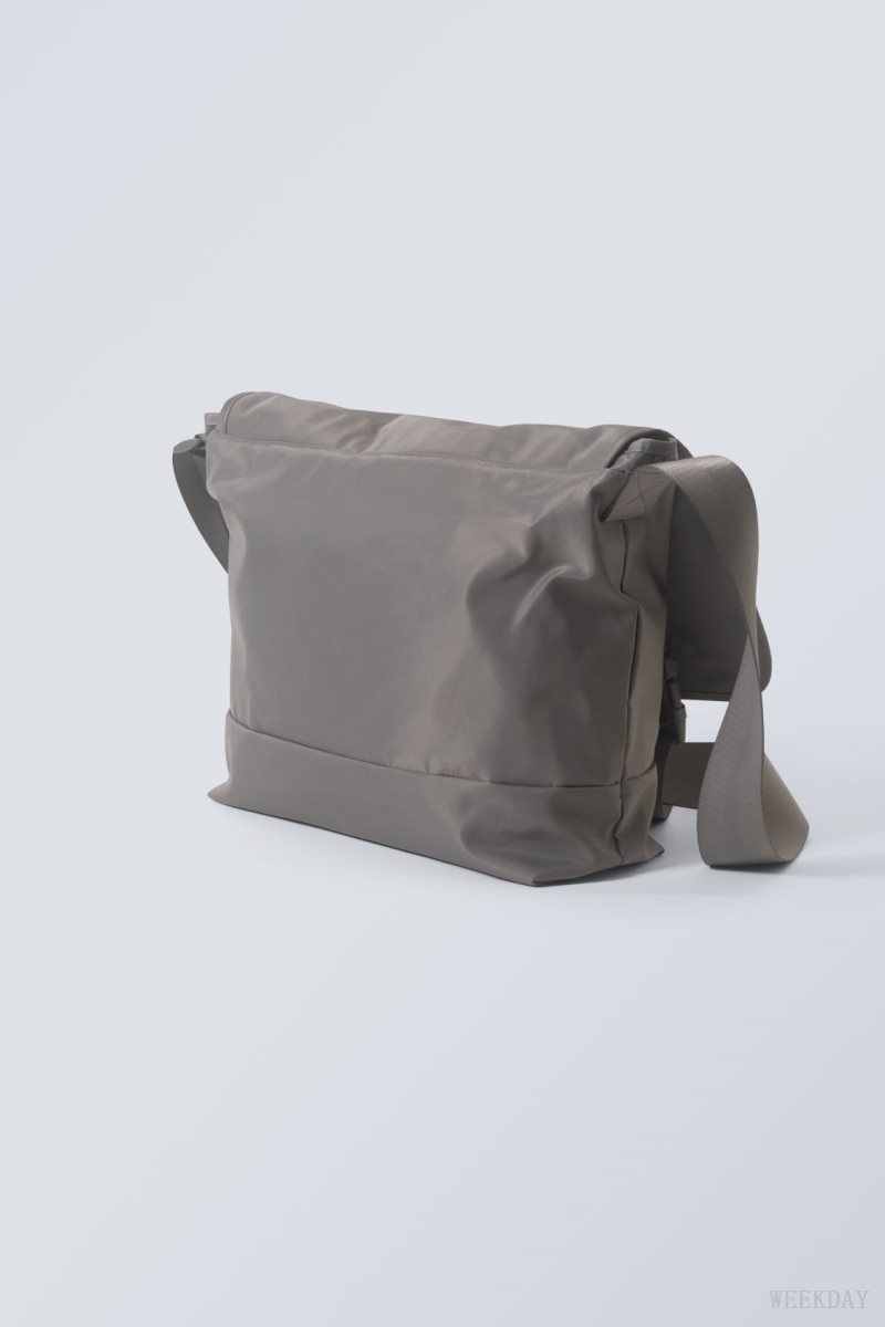 Weekday Messenger Bag Grey | FXRU8438