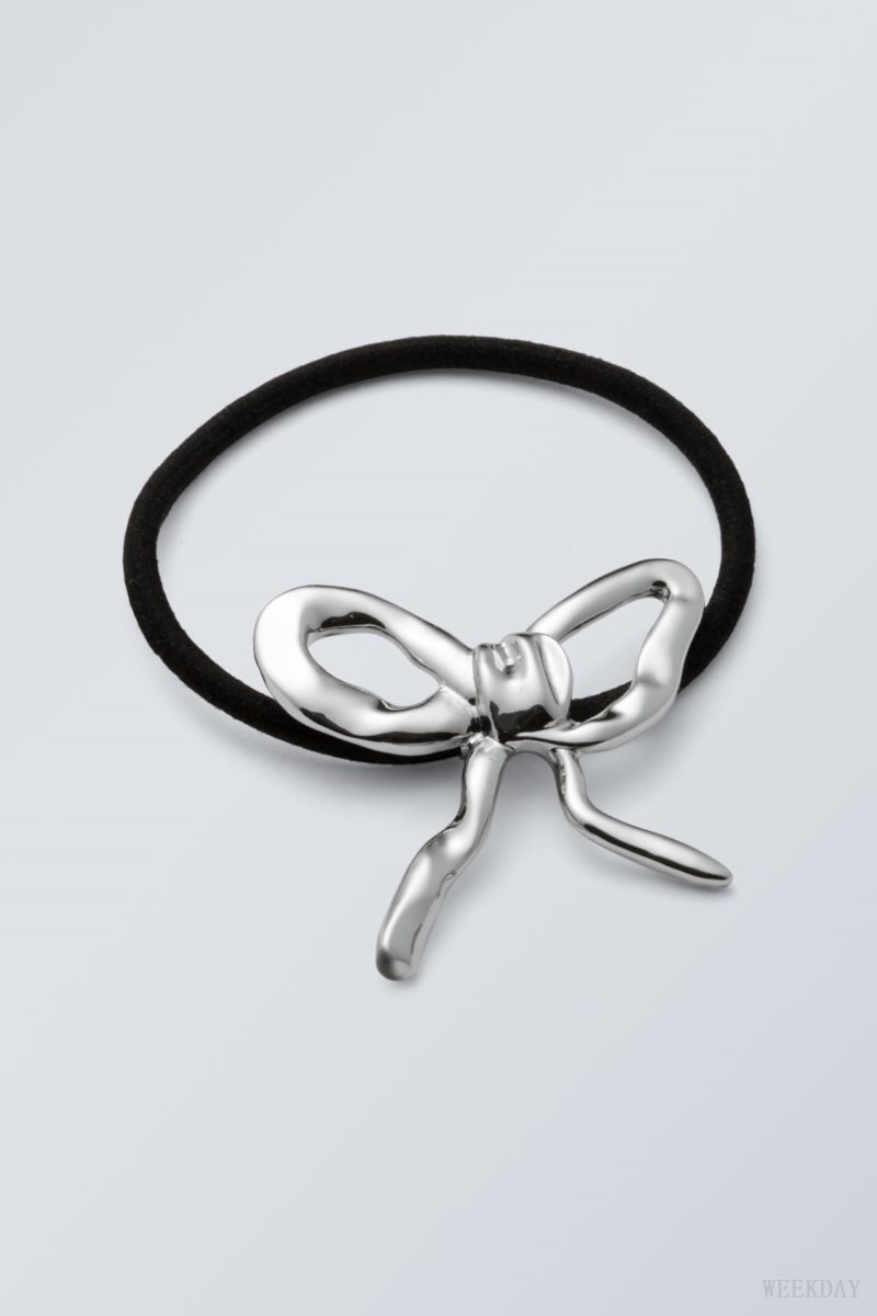 Weekday Metal Bow Hair Elastic Silver | BFXP3442