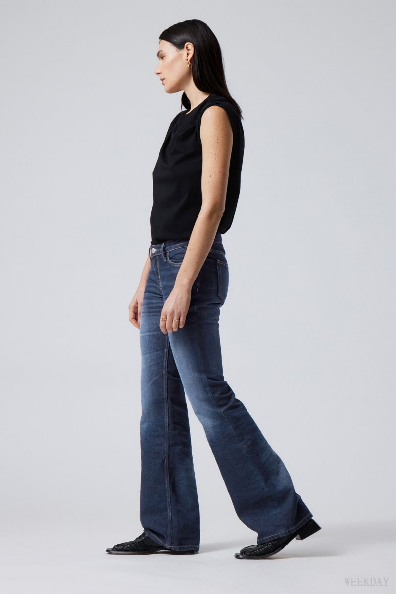 Weekday Nova Low Bootcut Wrinkle Jeans Blue | RIIU2613