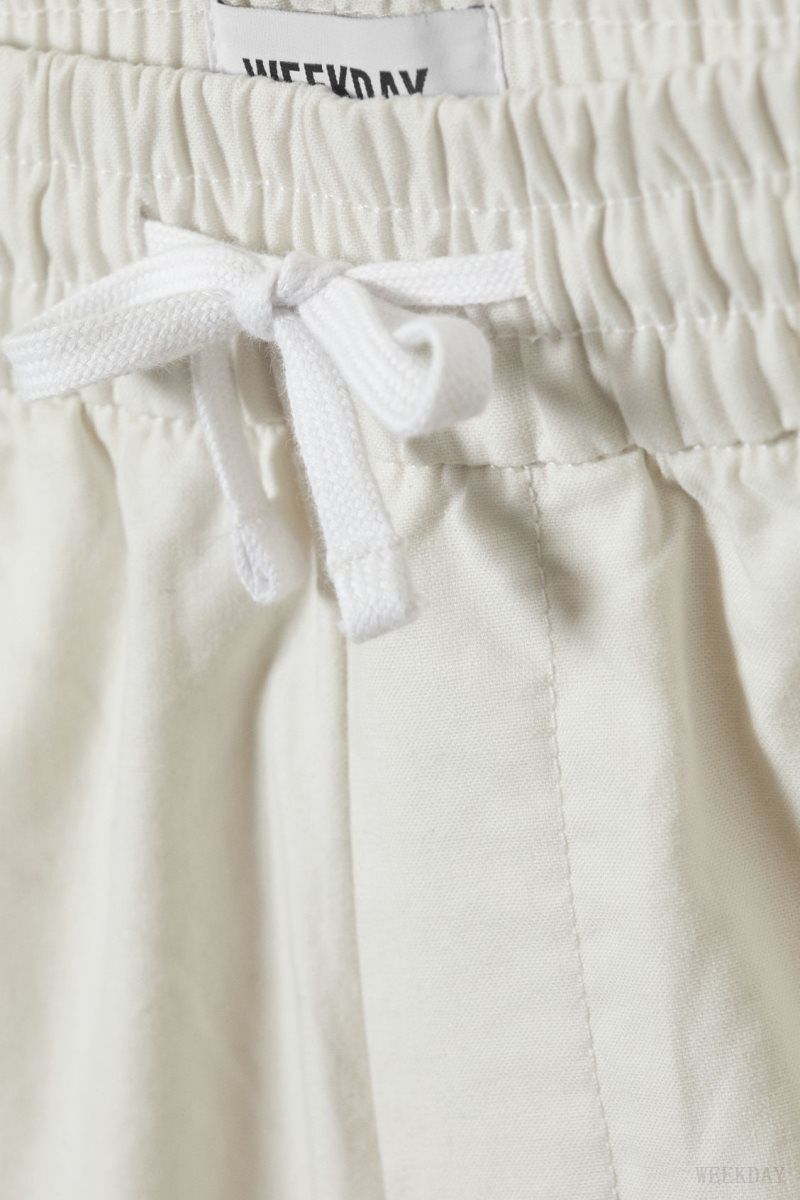 Weekday Olsen Regular Shorts White | HJVP3700