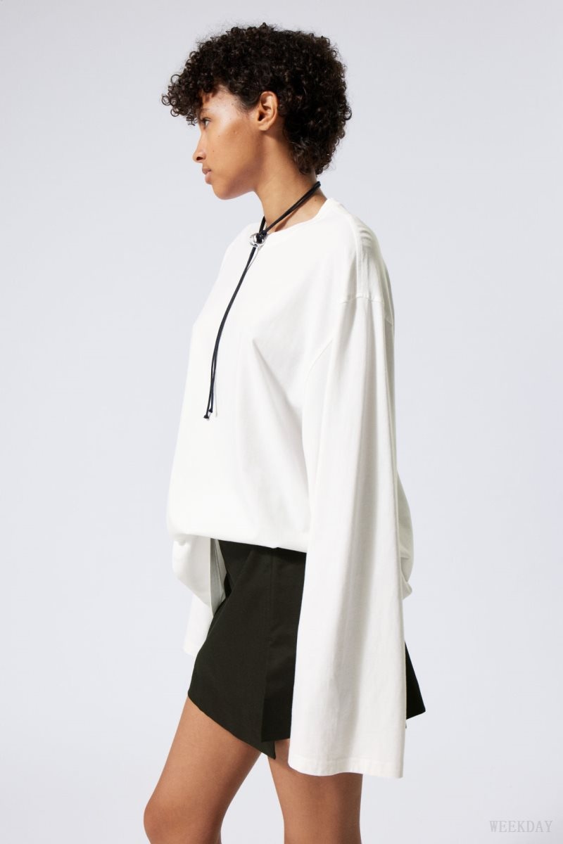 Weekday Oversized Long Sleeve T-shirt White | FOBD1236