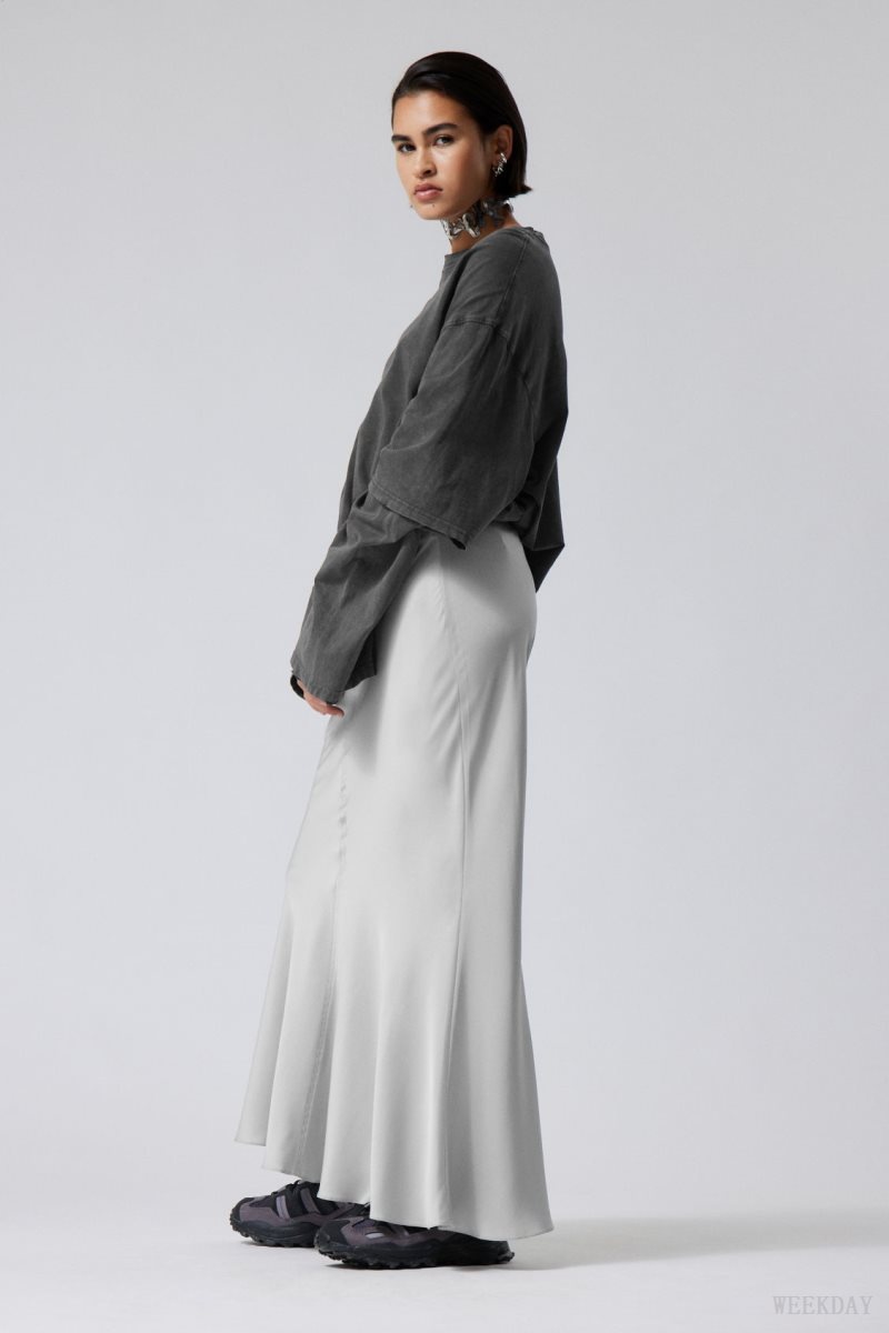 Weekday Paige Satin Long Skirt Light Grey | KBGE5027