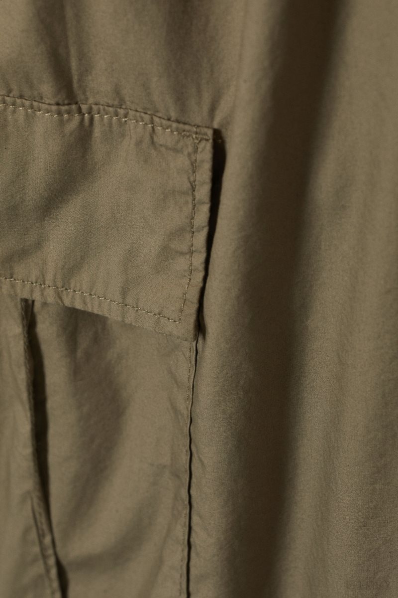 Weekday Parachute Loose Cargo Shorts Khaki | JEGH2278