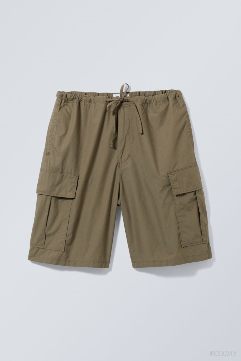 Weekday Parachute Loose Cargo Shorts Khaki | JEGH2278