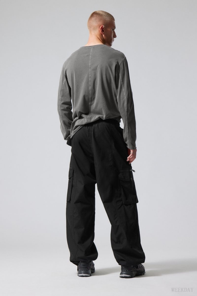 Weekday Piper Loose Cargo Trousers Black | ARRP3429