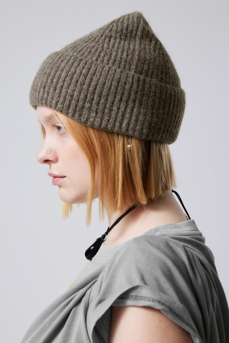 Weekday Pow Beanie Mole | KSCB3852