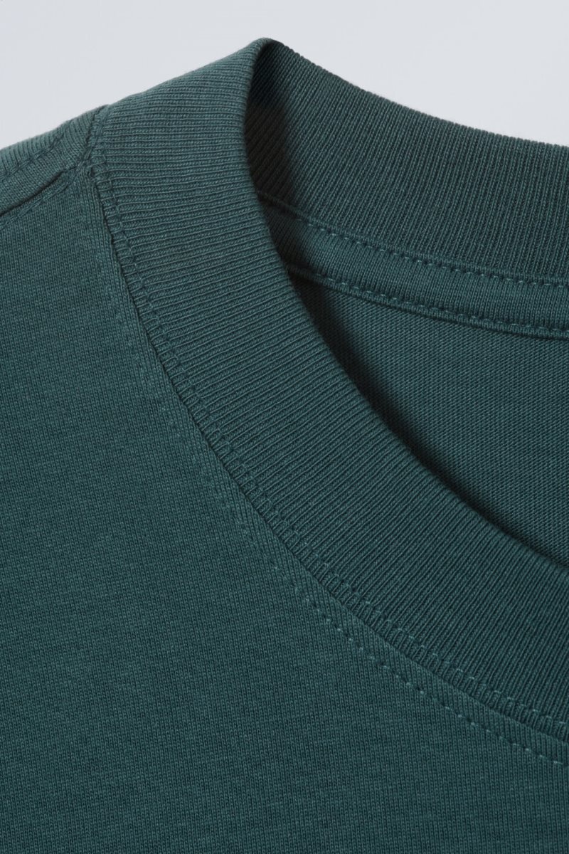 Weekday Relaxed Midweight Long Sleeve Dark Green | SUSA4605