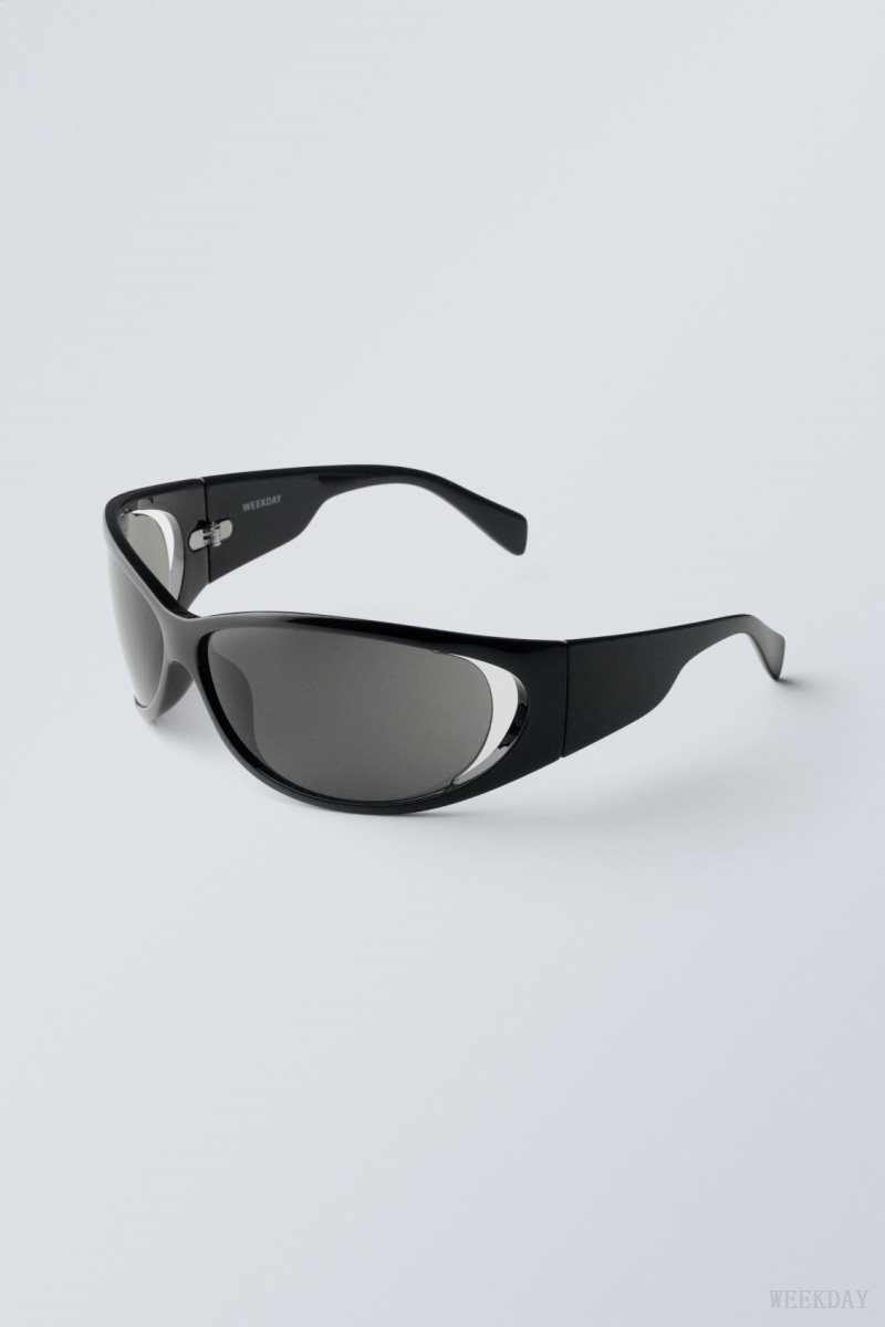 Weekday Strike Sunglasses Black | IPOD6081