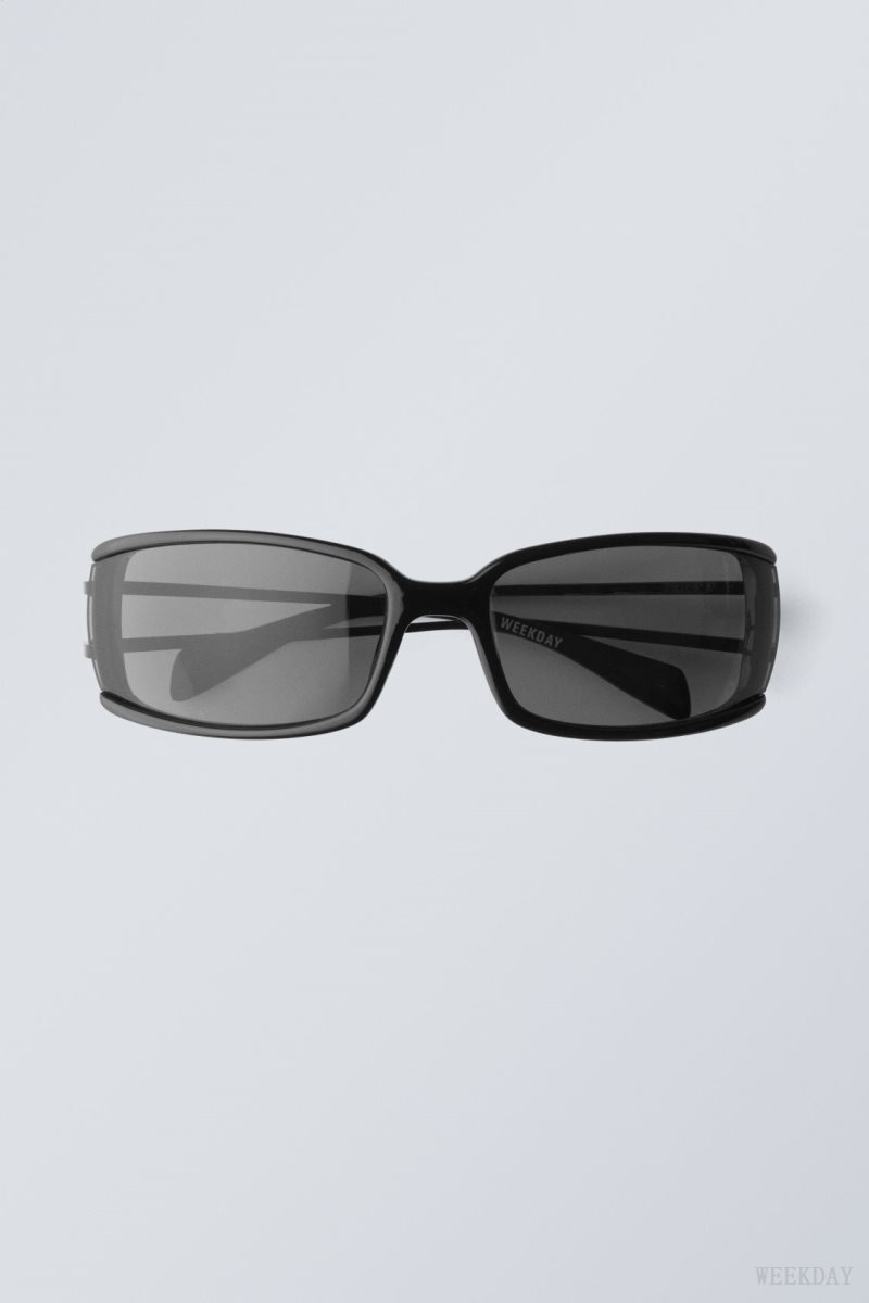 Weekday Tour Sunglasses Black | RTUT6908